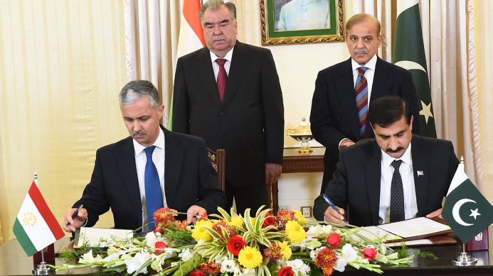 Memorandum of Understanding between the National University of Tajikistan and the Peshawar University of the Islamic Republic of Pakistan signed by the Vice Chancellor Prof Dr Muhammad Idrees and ambassador of Tajikistan to Pakistan.