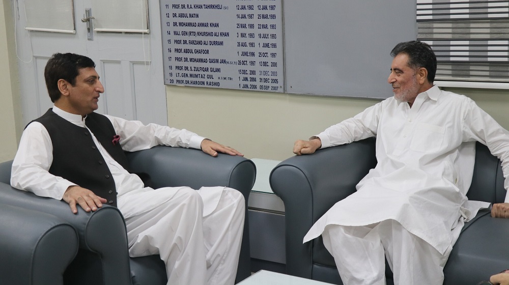 The Vice Chancellor Prof. Dr. Muhammad Naeem Qazi is discussing issues related to promotion of Urdu literature and language with visiting  DG Urdu Science Board Mr.Ziaullah khan Toru at the vice chancellor's office.